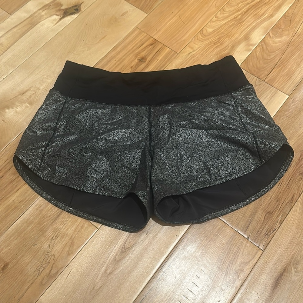 Lululemon Speed Up Shorts - Luminosity Foil